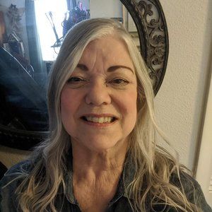 Meet your Posher, Cate